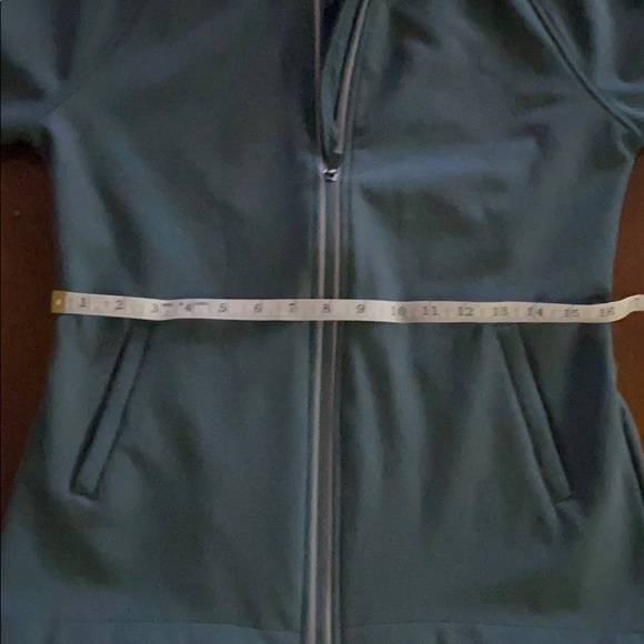 Fabletics jacket - Picture 7 of 8